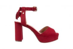 Sandały Bayla-067 129006 Nobuck Red Velvet, Czerwony, Skóra naturalna - 36. Czerwone sandały Bayla, bez wzorów, z nubiku, bez obcasa, na obcasie, bez zapięcia. W wyprzedaży za 89.10 zł.