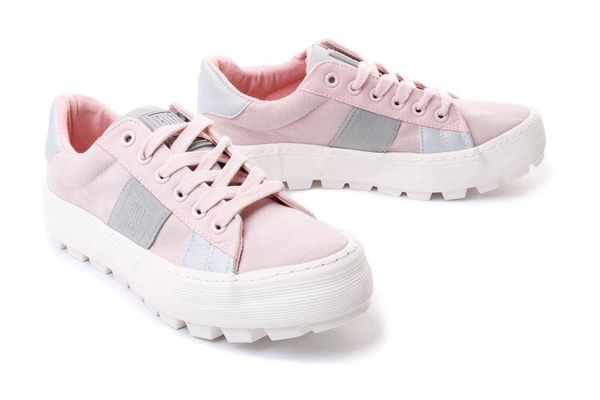 BIG STAR JJ274481 nude, tenisówki/półtrampki damskie. Czerwone trampki BIG STAR, bez wzorów, retro, bez zapięcia. Za 135.92 zł.