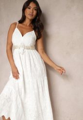 Biała Haftowana Sukienka z Bawełny na Ramiączkach w Stylu Boho Cyravia. Białe sukienki Renee, na spacer, m, bez wzorów, z bawełny, boho, bez kołnierzyka, bez ramiączek, maxi. W wyprzedaży za 104.99 zł.