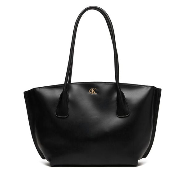 Torebka Calvin Klein. Czarne shopper bag Calvin Klein, bez wzorów, bez dodatków. Za 649.99 zł.