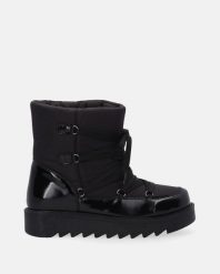 CZARNE ŚNIEGOWCE DAMSKIE P4534005 BLACK. Czarne botki Venezia, bez wzorów, bez obcasa, bez zapięcia. Za 379.00 zł.