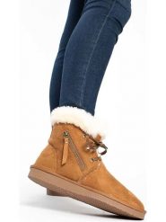 Blackfield Botki zimowe "Celia" w kolorze jasnobrązowym rozmiar: 40. Brązowe botki Blackfield, bez wzorów, z materiału, z okrągłym noskiem, bez obcasa, bez zapięcia. Za 126.45 zł.