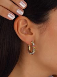 Nakkash Pozłacane kolczyki-kreole z cyrkoniami rozmiar: onesize. Żółte kolczyki Nakkash, z cyrkonią, pozłacane. Za 56.93 zł.