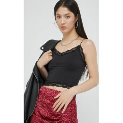 Only top damski kolor czarny. Czarne topy ONLY, l, bez wzorów, z koronki, bez kołnierzyka, bez ramiączek. Za 59.99 zł.