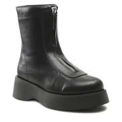 Botki Jenny Fairy. Czarne botki Jenny Fairy, bez wzorów, bez obcasa, na płaskiej podeszwie, bez zapięcia. Za 199.99 zł.