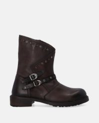 BRĄZOWE BOTKI W ROCKOWYM STYLU H003LEBROBB003. Brązowe botki Venezia, bez wzorów, ze skóry, bez obcasa, bez zapięcia. Za 389.00 zł.