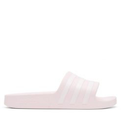 Klapki adidas. Czerwone klapki adidas, bez wzorów, bez obcasa, bez zapięcia. Za 109.99 zł.