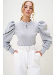 Trend Alaçatı Stili Bluzka w kolorze szarym rozmiar: M. Szare bluzki Trend Alaçatı Stili, m, bez wzorów, bez kołnierzyka, bez ramiączek. Za 52.42 zł.