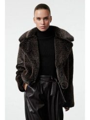 Trendyol Płaszcz pluszowy w kolorze ciemnobrązowym rozmiar: XS/S. Brązowe płaszcze Trendyol, s, bez wzorów, bez kaptura. Za 175.26 zł.