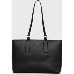 HUGO torebka skórzana 50472176 kolor czarny. Czarne shopper bag Hugo, bez wzorów, na ramię, bez dodatków. W wyprzedaży za 919.99 zł.