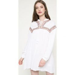 Missguided - Tunika. Sukienki Missguided. W wyprzedaży za 79.90 zł.
