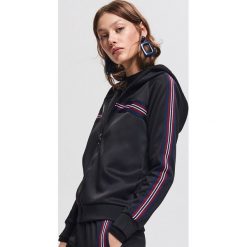 Bluza dresowa z kapturem - Czarny. Bluzy marki INOVIK. W wyprzedaży za 49.99 zł.