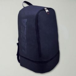 Torba sportowa z wbudowaną przegrodą na buty TARANTO. Niebieskie torby sportowe LEGEA, bez wzorów, z materiału. Za 204.90 zł.