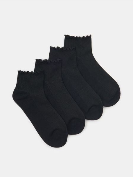 Skarpetki z falbaną 4 pack - czarny. Czarne skarpetki Sinsay, bez wzorów. Za 12.99 zł.