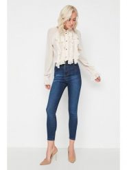 Trendyol Dżinsy - Skinny fit - w kolorze granatowym rozmiar: 36. Niebieskie jeansy Trendyol, bez wzorów, klasyczne, z podwyższonym stanem. Za 97.95 zł.