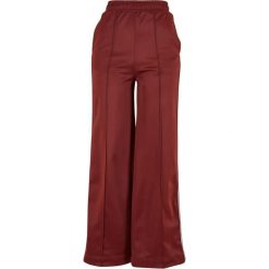 Spodnie Dresowe Damskie Pintuck. Brązowe spodnie sportowe Urban Classics, bez wzorów, z dresówki, trekkingowe. Za 139.99 zł.