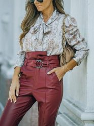 Milan Kiss Bluzka w kolorze beżowym rozmiar: L. Brązowe bluzki Milan Kiss, l, bez wzorów, bez kołnierzyka, bez ramiączek. Za 126.99 zł.