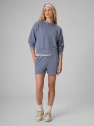 4F Spodenki dresowe damskie - denim XS. Niebieskie szorty 4f, bez wzorów, z denimu, trekkingowe. Za 89.99 zł.