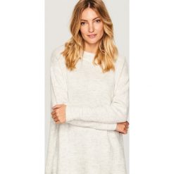 Sweter oversize - Kremowy. Białe swetry Reserved. Za 79.99 zł.