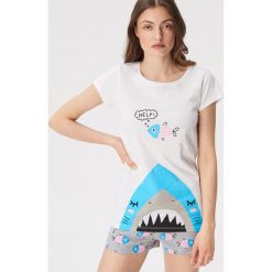 Dwuczęściowa piżama z rekinem - Biały. Piżamy marki Sinsay. Za 39.99 zł.