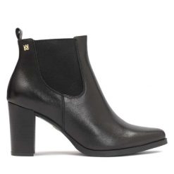 Botki Kazar. Czarne botki Kazar, bez wzorów, bez obcasa, na słupku, bez zapięcia. Za 389.00 zł.