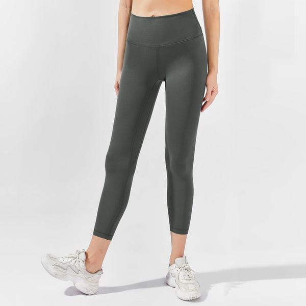 Legginsy myga Yula High-Waisted 7/8 - Grey - M. Szare legginsy MYGA, bez wzorów, z materiału, eleganckie. Za 199.99 zł.