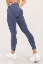 Legginsy fitness damskie Gym Glamour seamless push up. Fioletowe legginsy GYM GLAMOUR, bez wzorów, z materiału, glamour. Za 169.99 zł.
