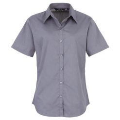 Bluzka Damska Z Krótkim Rękawem Z Popeliny. Niebieskie bluzki PREMIER, bez wzorów, casualowe, bez kołnierzyka, bez ramiączek. Za 105.99 zł.