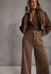 Brązowe Szerokie Jeansy High Waist z Bawełny Berinnessa. Brązowe jeansy Renee, l, bez wzorów, z bawełny, z podwyższonym stanem, krótkie. Za 129.99 zł.