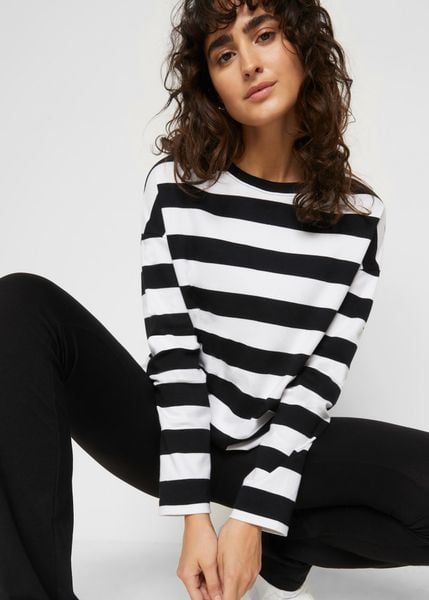 Bluzka z długim rękawem, z czystej bawełny interlock. Czarne bluzki bonprix, bez wzorów, z bawełny, bez kołnierzyka, bez ramiączek. Za 79.99 zł.