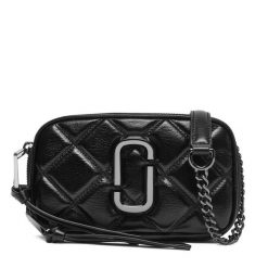 Torebka Marc Jacobs. Czarne kopertówki Marc Jacobs, bez wzorów, wizytowe, bez dodatków. Za 1,399.00 zł.