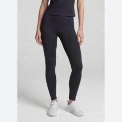 FABLETICS Damskie Legginsy Sportowe Wysoki Stan Oasis PureLuxe. Czarne legginsy sportowe FABLETICS, l, bez wzorów, z elastanu, z podwyższonym stanem, na fitness i siłownię. Za 299.99 zł.