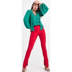 Koszula ELISABETTA FRANCHI. Zielone koszule Elisabetta Franchi, bez wzorów, klasyczne, bez kołnierzyka, bez ramiączek. Za 1,559.00 zł.