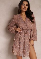 Różowa Sukienka Cekinowa z Kopertowym Dekoltem Voodek. Czerwone sukienki Renee, na spotkanie biznesowe, l, bez wzorów, z jeansu, eleganckie, bez kołnierzyka, bez ramiączek, mini, kopertowe. W wyprzedaży za 183.99 zł.