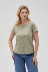 Bawełniana bluzka oliwkowa. Zielone bluzki MOODO, l, bez wzorów, z bawełny, bez kołnierzyka, bez ramiączek. Za 59.99 zł.