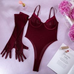 Body transparentne z usztywnieniem na specjalne okazje Cella. Czerwone body i gorsety Intica, bez wzorów, z materiału, bez ramiączek. W wyprzedaży za 129.00 zł.
