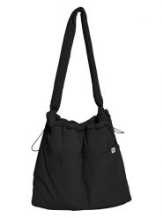 MOSS COPENHAGEN Shopper bag "Sasja" w kolorze czarnym - 54 x 32 cm rozmiar: onesize. Czarne shopper bag Moss Copenhagen, bez wzorów, z materiału, na ramię, bez dodatków. Za 171.68 zł.
