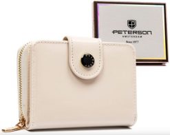 Portfel damski Peterson beżowy PTN 014-LAK. Brązowe portfele Peterson, bez wzorów, ze skóry. Za 89.00 zł.