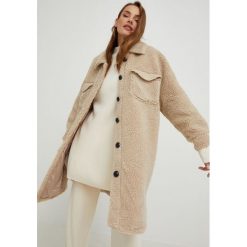 Answear Lab płaszcz damski kolor beżowy przejściowy oversize. Brązowe płaszcze Answear Lab, l, bez wzorów, bez kaptura. Za 329.99 zł.