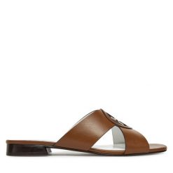 Klapki Tory Burch. Brązowe klapki Tory Burch, bez wzorów, bez obcasa, bez zapięcia. Za 949.99 zł.