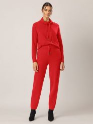 APART Spodnie w kolorze czerwonym rozmiar: 42. Czerwone spodnie materiałowe Apart, bez wzorów, z kaszmiru, z podwyższonym stanem. Za 157.95 zł.