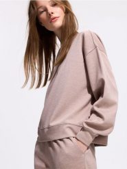 Bluza z modalem - beżowy. Brązowe bluzy bez kaptura Reserved, l, bez wzorów, z dzianiny, bez kaptura. Za 109.99 zł.