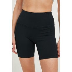 Roxy szorty treningowe Sublime Sunshine damskie kolor czarny gładkie high waist. Czarne szorty sportowe Roxy, bez wzorów, z materiału, z podwyższonym stanem, na fitness i siłownię. W wyprzedaży za 144.99 zł.