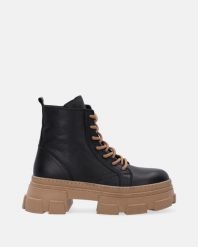 CZARNE WORKERY NA PLATFORMIE 018210 100 BLACK. Czarne botki Venezia, bez wzorów, ze skóry, bez obcasa, na platformie, bez zapięcia. Za 379.00 zł.