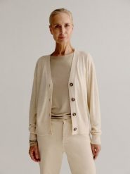 Josephine & Co Kardigan "August" w kolorze beżowym rozmiar: XL. Brązowe swetry Josephine & Co, xl, bez wzorów, z wełny, bez ramiączek. Za 152.99 zł.