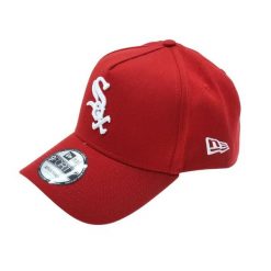 Czapka baseballowa Chicago White Sox. Białe czapki z daszkiem New Era, bez wzorów, casualowe. Za 227.50 zł.