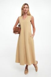 Sukienka Egoista WEEKEND MAX MARA. Sukienki Weekend Max Mara, bez wzorów, bez kołnierzyka, bez ramiączek. W wyprzedaży za 1,231.20 zł.