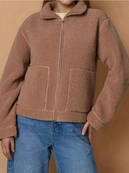 Bluza sherpa ze stójką - brązowy. Brązowe bluzy Sinsay, l, bez wzorów, bez ramiączek, bez kaptura. Za 59.99 zł.