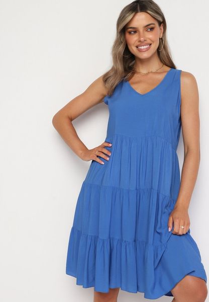 Niebieska Rozkloszowana Sukienka z Bawełny na Ramiączkach Zasea. Niebieskie sukienki Born2be, na co dzień, l, bez wzorów, z bawełny, bez kołnierzyka, bez ramiączek, rozkloszowane. Za 49.99 zł.