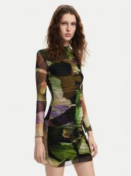 Desigual Sukienka codzienna Camouflage Lacroix 24WWVK36 Zielony Slim Fit. Zielone sukienki Desigual, na co dzień, s, bez wzorów, z syntetyku, bez kołnierzyka, bez ramiączek, proste. Za 239.99 zł.